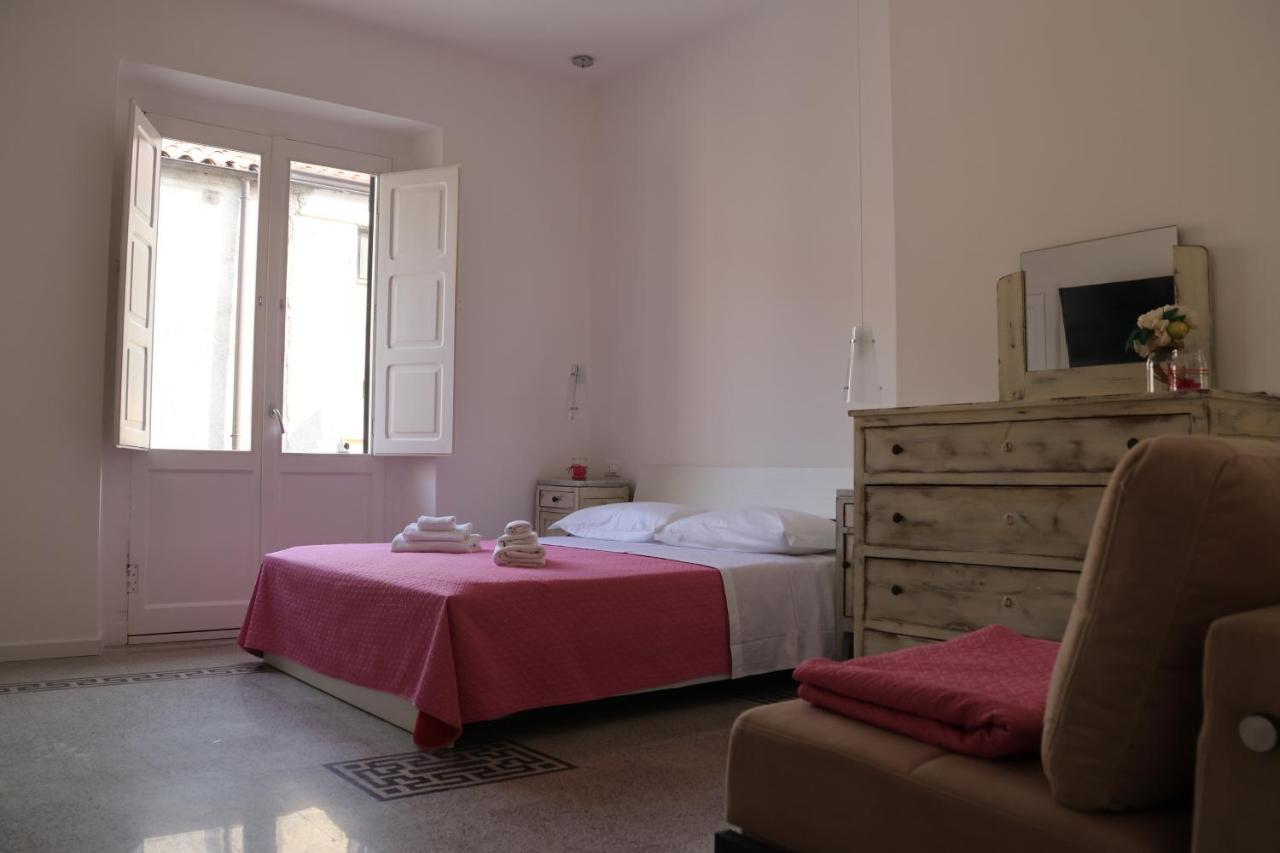 Il Borgo Civ.15 Hotel Paola Exterior photo