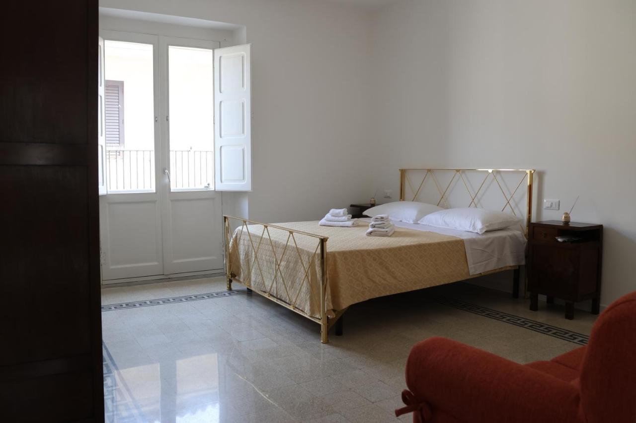 Il Borgo Civ.15 Hotel Paola Exterior photo